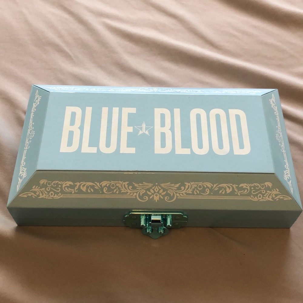 Jeffree star Blue Blood Palette